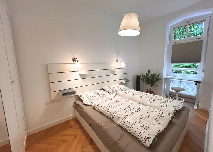 Premium Near Mariahilfer Strasse